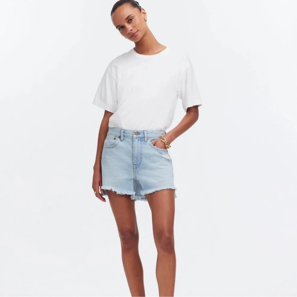 Madewell Relaxed Mid-Length Denim Shorts in Wengler Wash: Step-Hem Edition